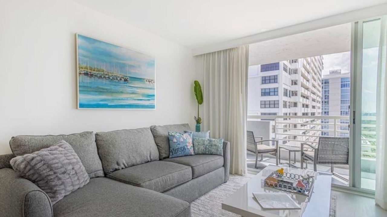Photo of Livingroom in East Fort Lauderdale