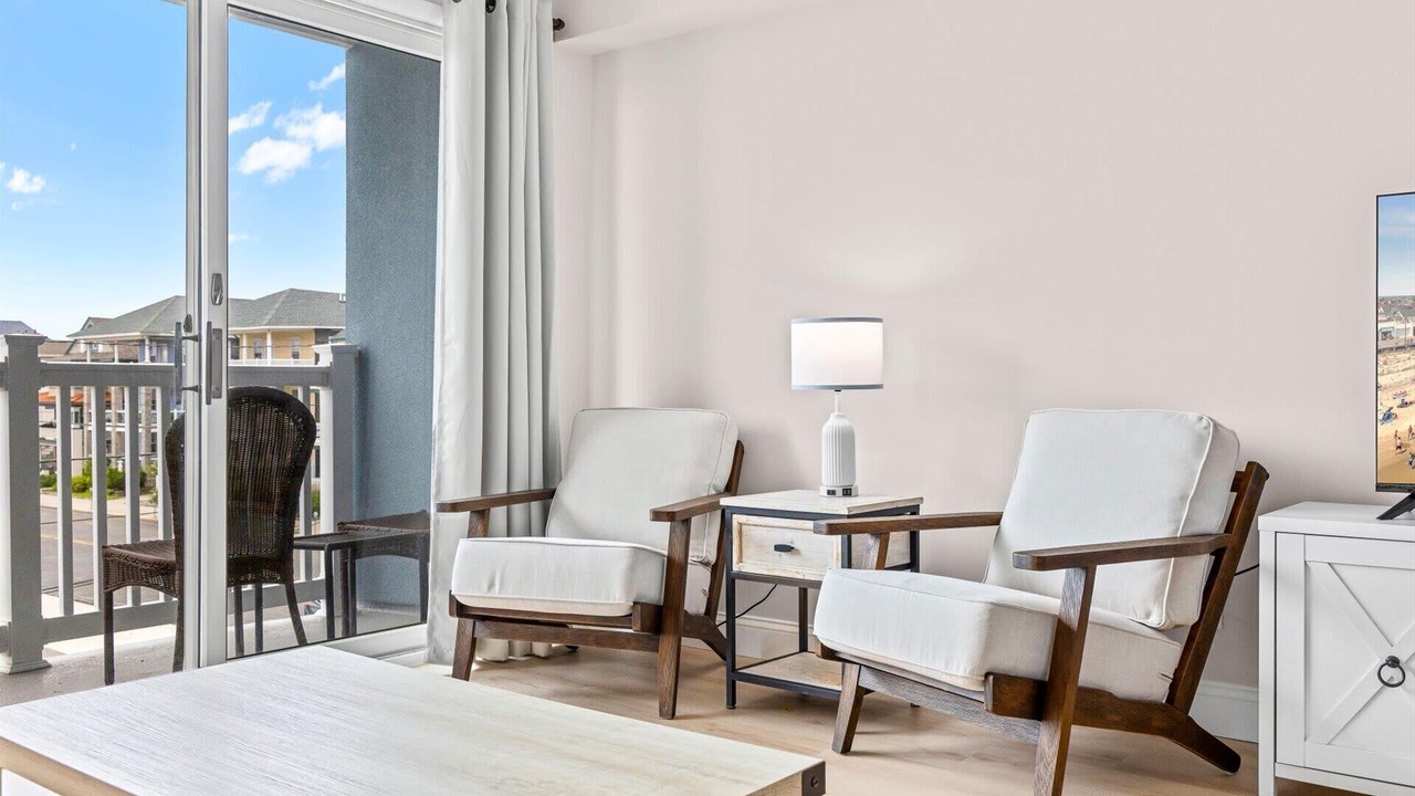 Photo of Livingroom in North End