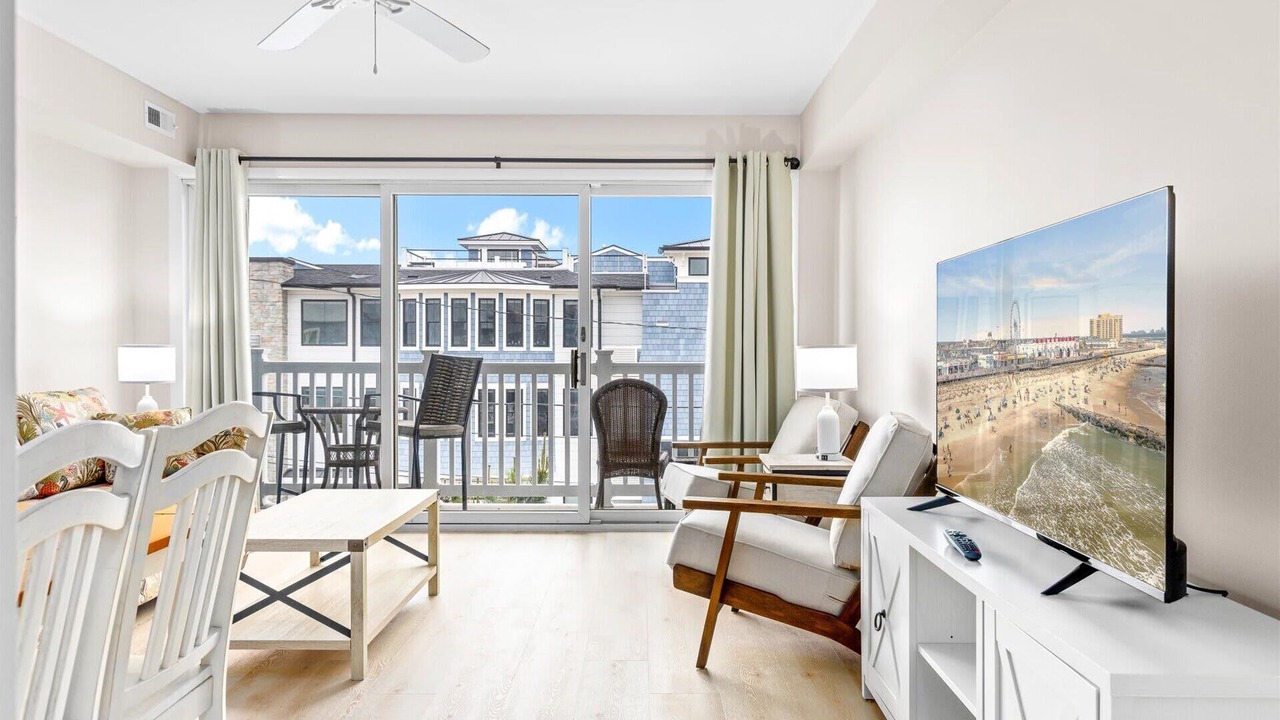 Photo of Livingroom in North End
