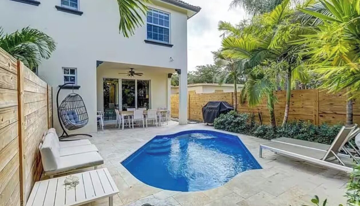 Photo of Outdoor in Lake Ridge
