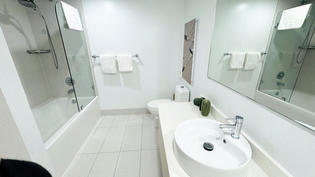Photo of Bathroom in Hallandale Beach