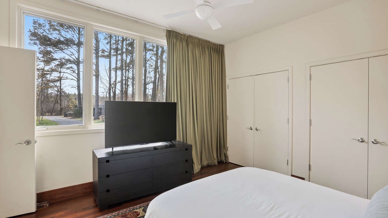 Photo of Bedroom in Rock Hall