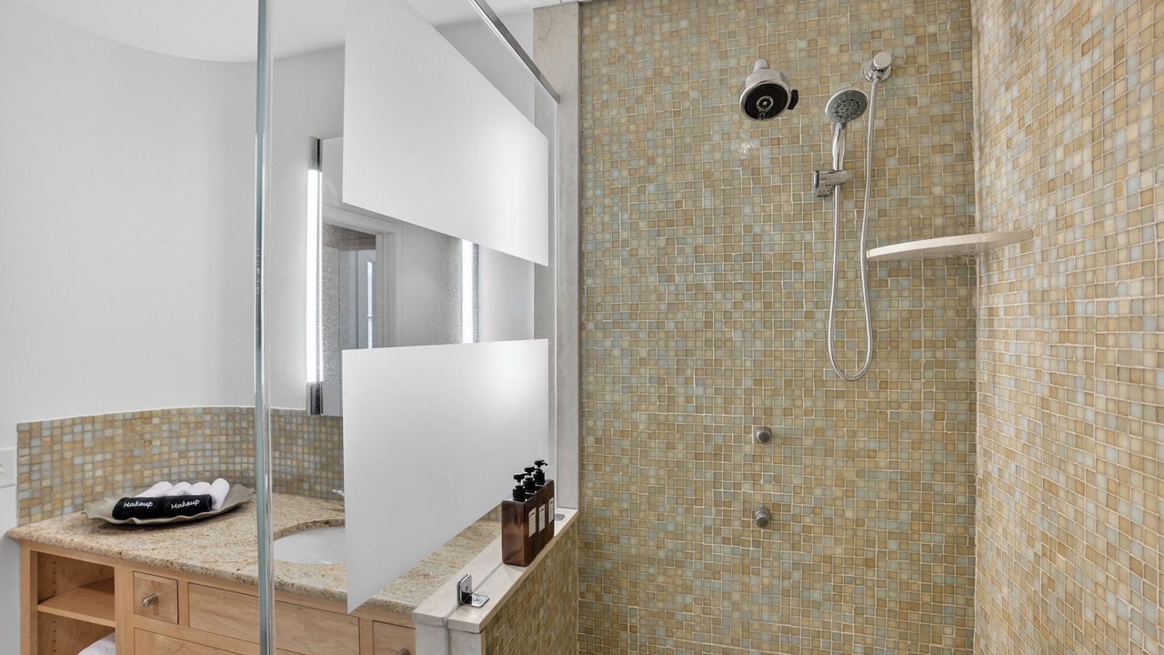 Photo of Bathroom in Rock Hall