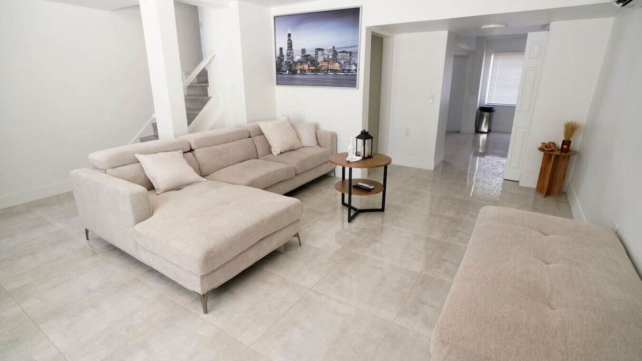 Photo of Livingroom in Edgewood