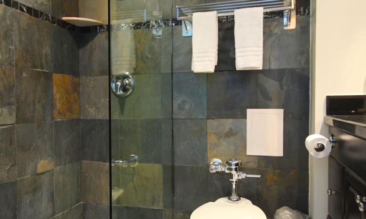 Photo of Bathroom in Galt Mile