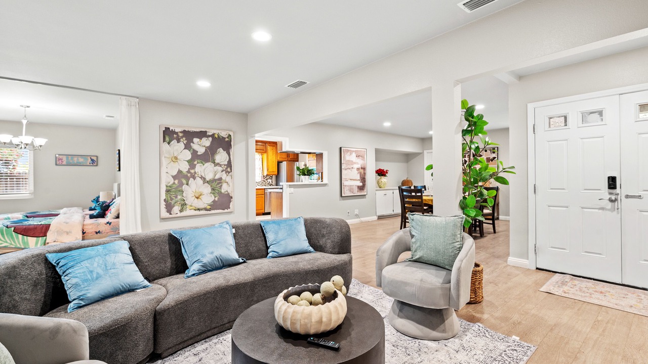 Photo of Livingroom in Hacienda Heights