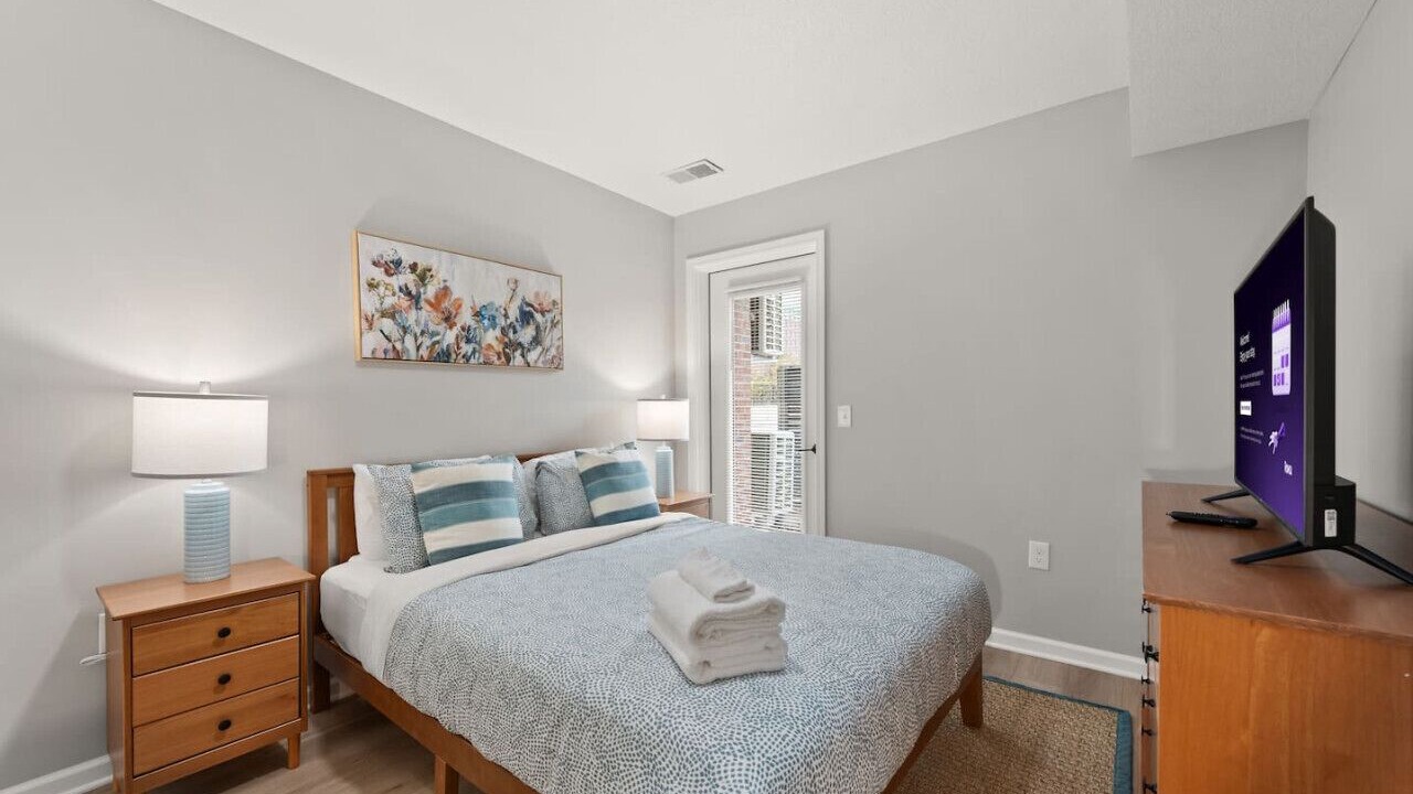 Photo of Bedroom in University Circle
