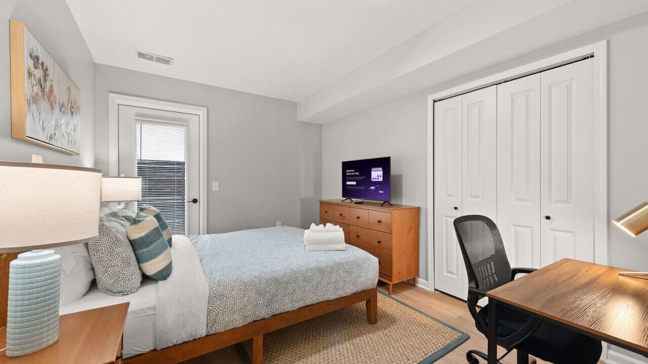 Photo of Bedroom in University Circle