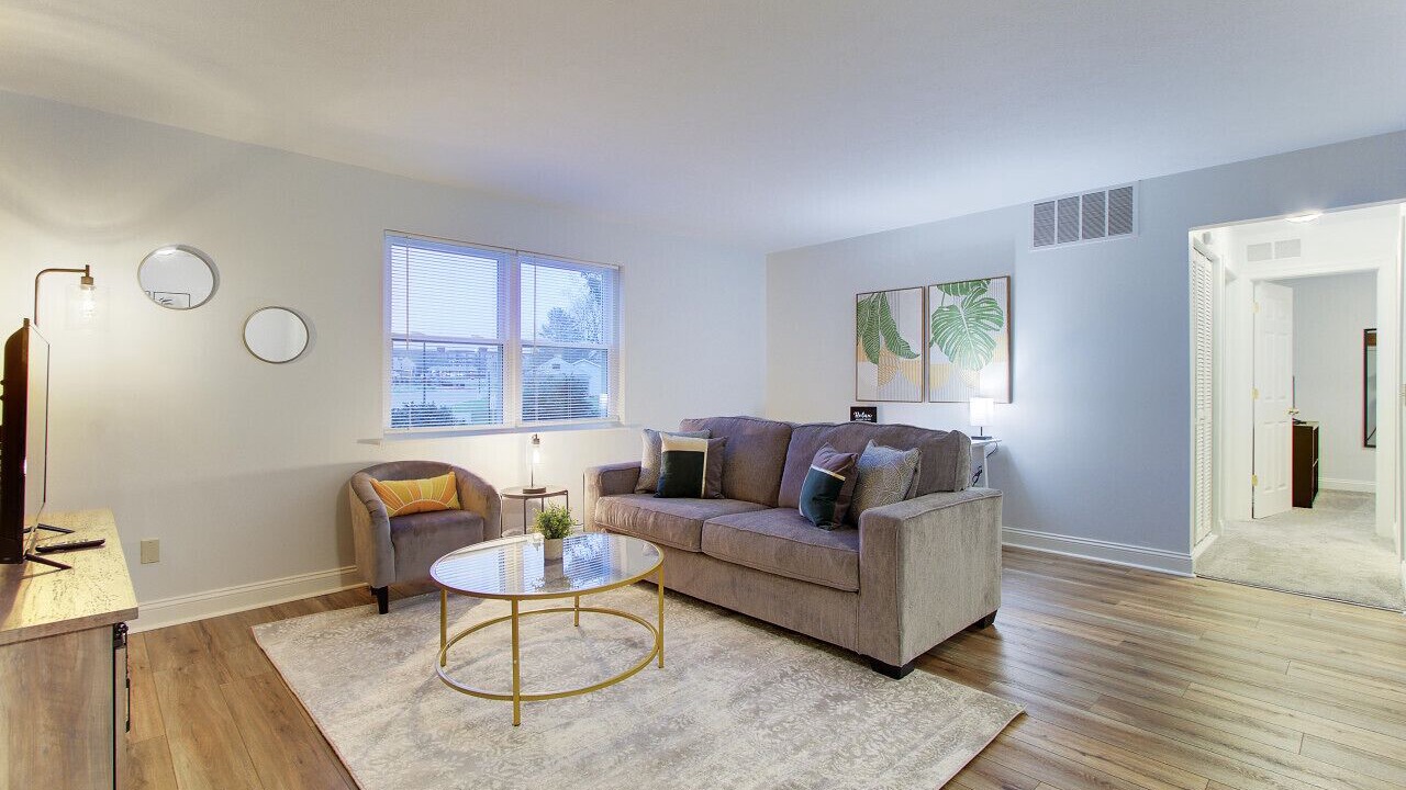 Photo of Livingroom in North Canton