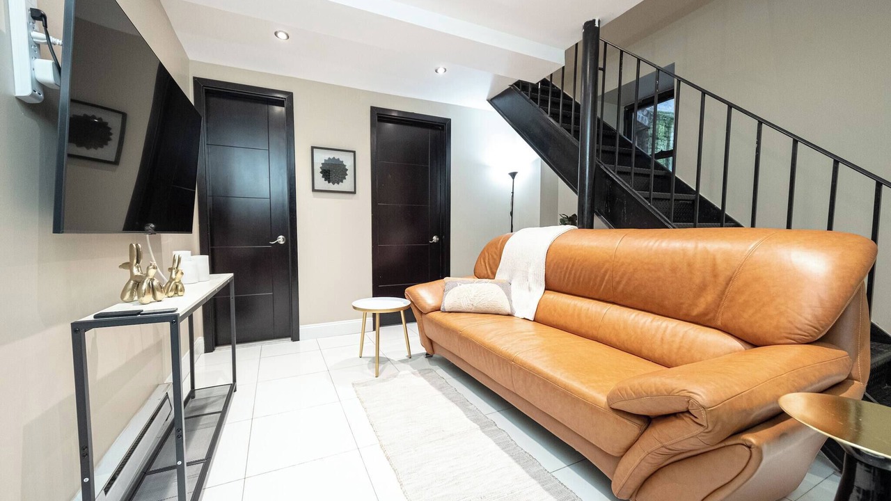 Photo of Livingroom in Manhattan Valley