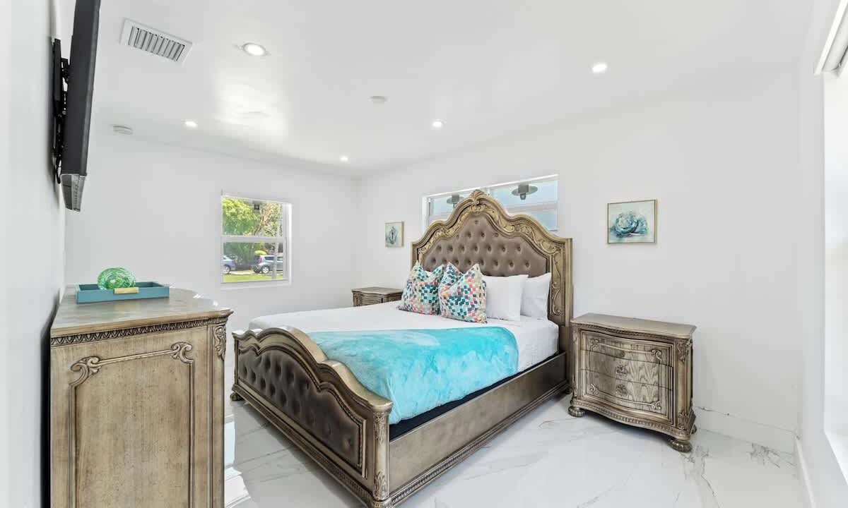 Photo of Bedroom in Middle River Terrace