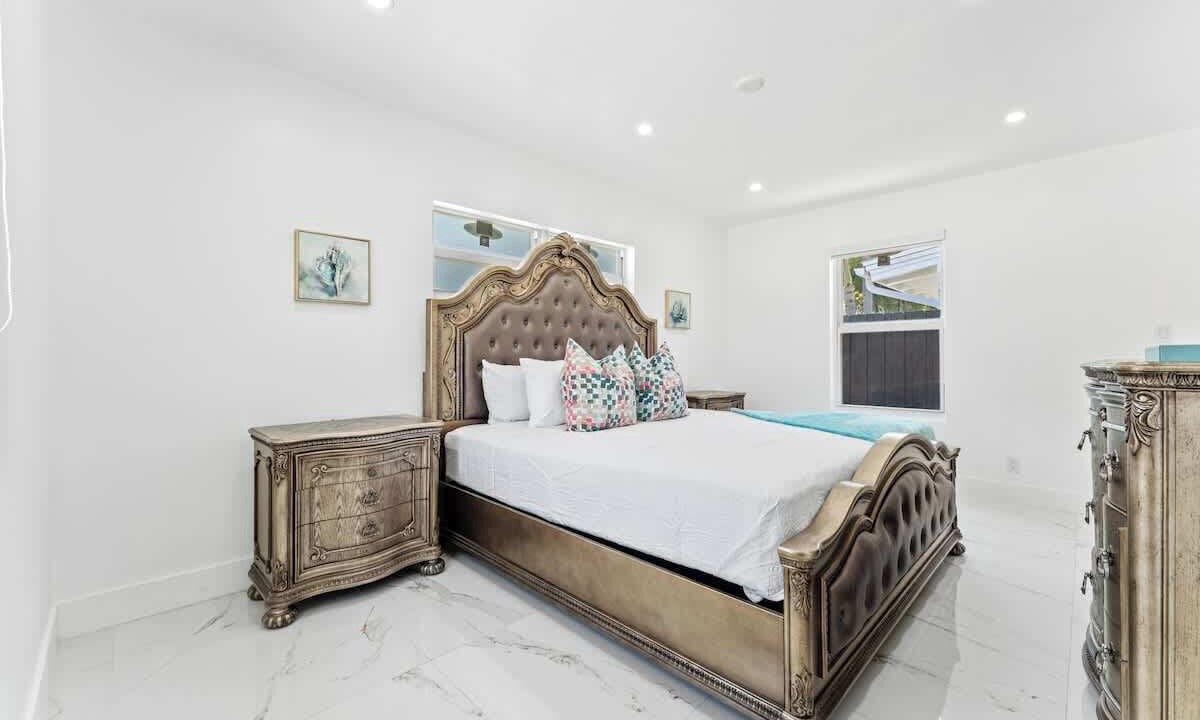 Photo of Bedroom in Middle River Terrace