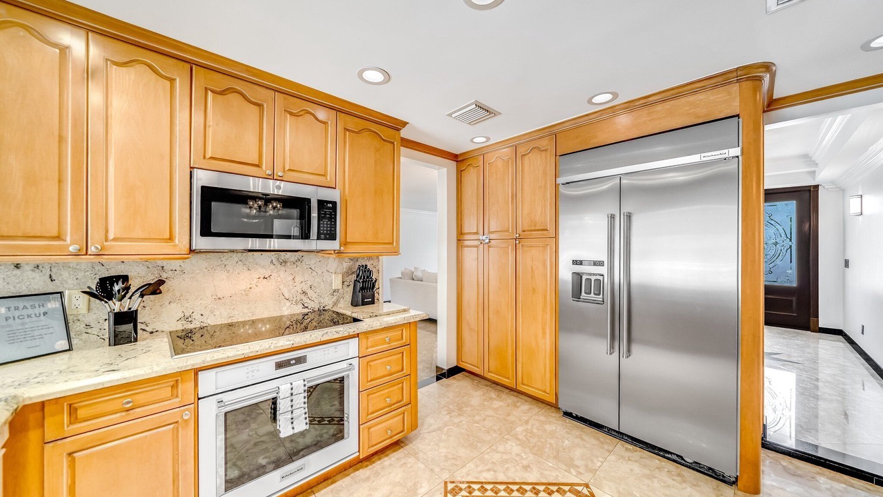 Photo of Kitchen in Bermuda Riviera