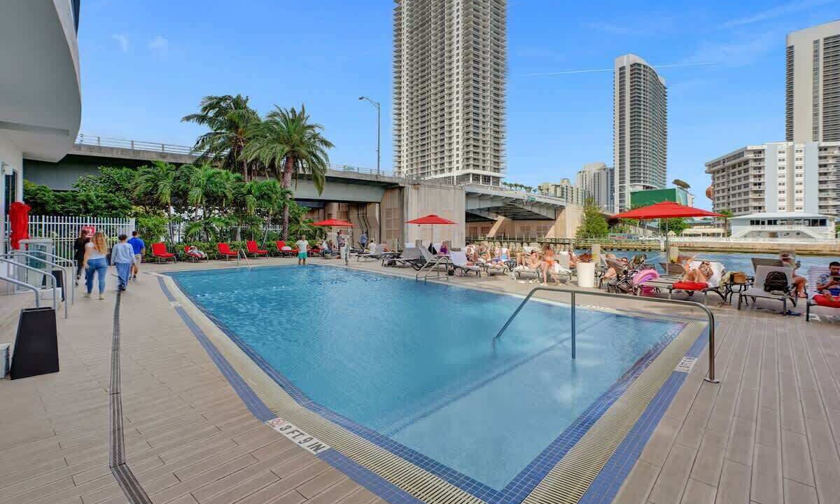 Photo of Outdoor in Hallandale Beach