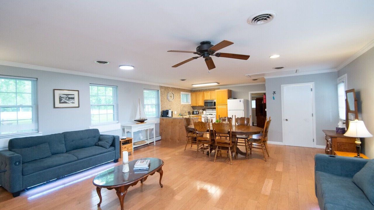 Photo of Livingroom in St. Michaels