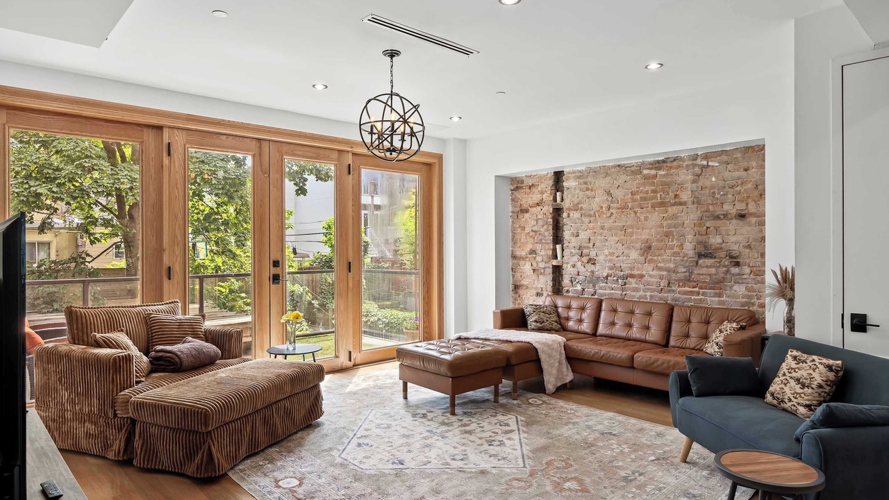 Photo of Livingroom in Crown Heights