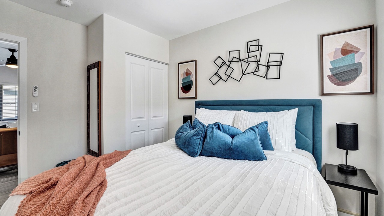 Photo of Bedroom in South Middle River