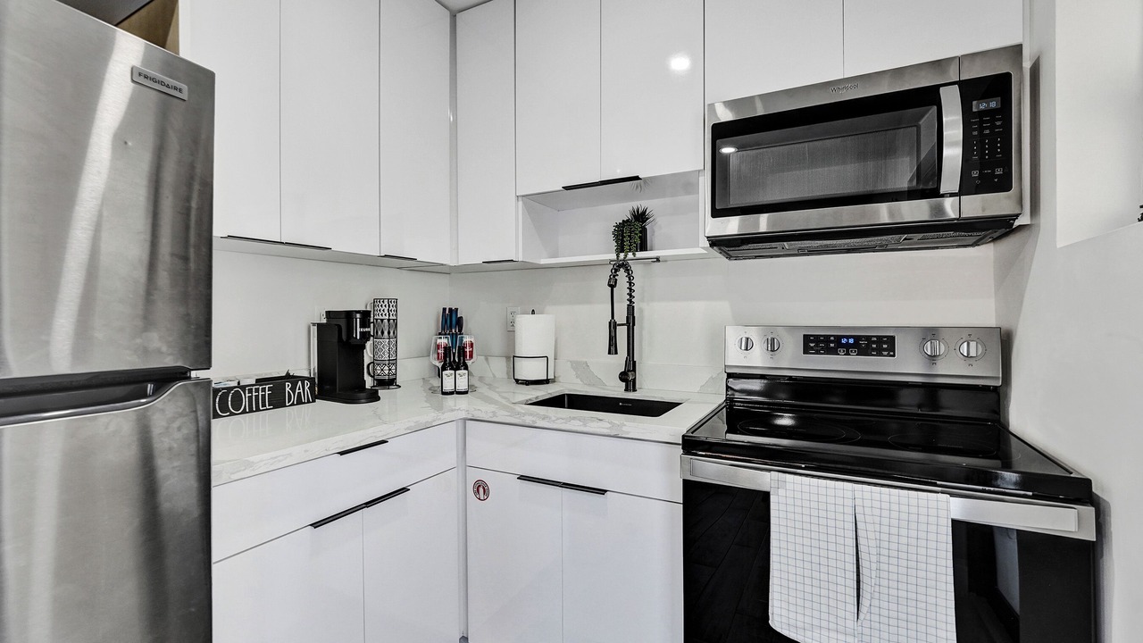 Photo of Kitchen in South Middle River