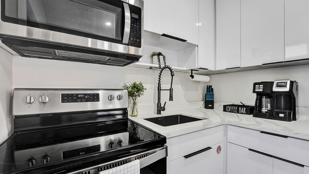 Photo of Kitchen in South Middle River