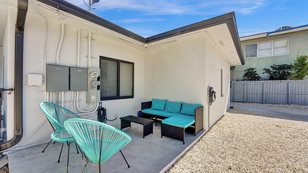 Photo of Patio Balcony in South Middle River