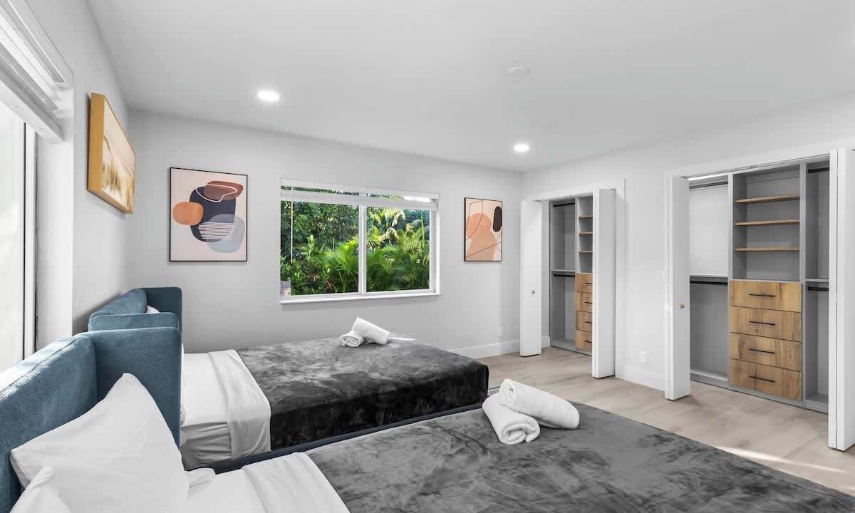 Photo of Bedroom in Sunrise