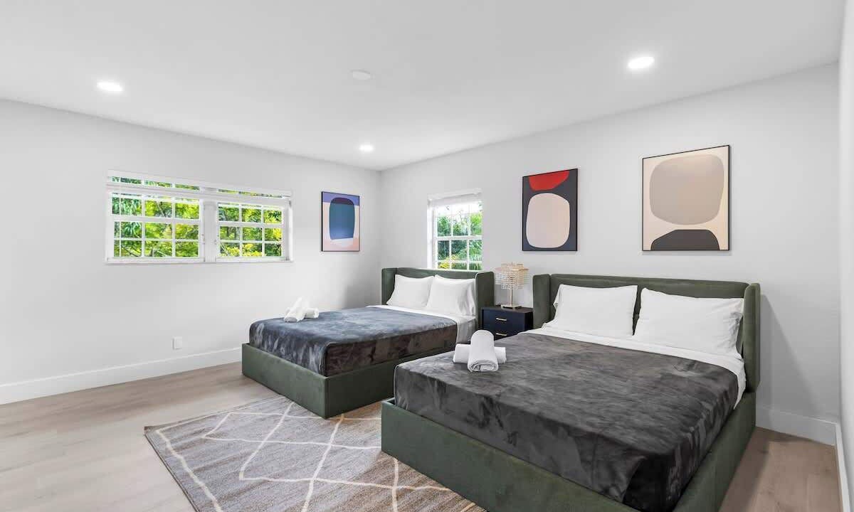 Photo of Bedroom in Sunrise