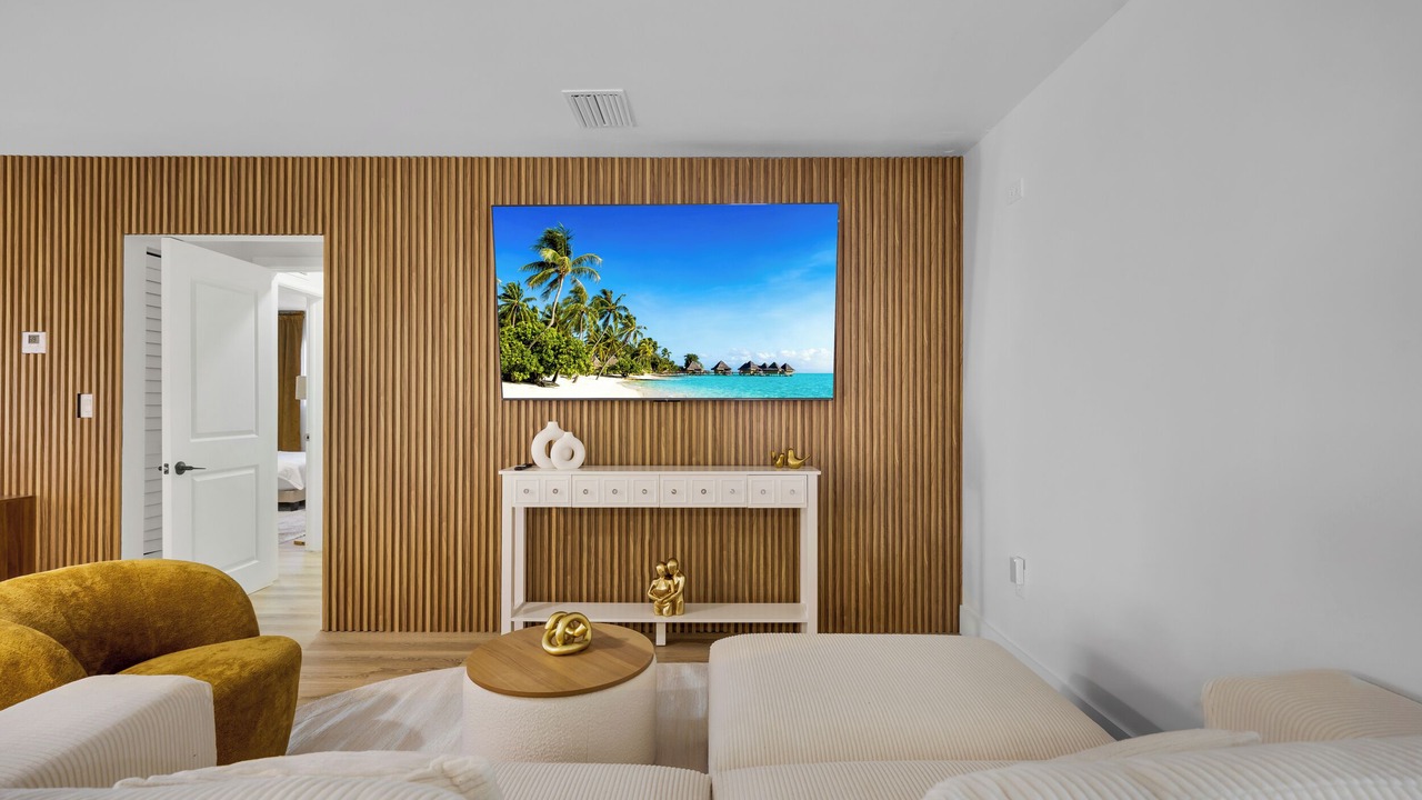 Photo of Bedroom in Golden Glades