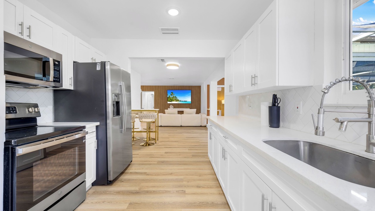 Photo of Kitchen in Golden Glades