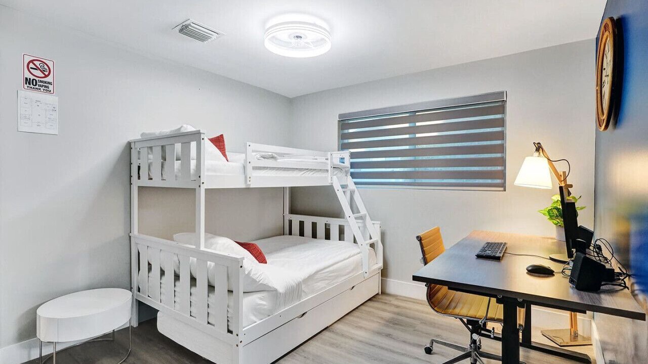Photo of Bedroom in Dania Beach