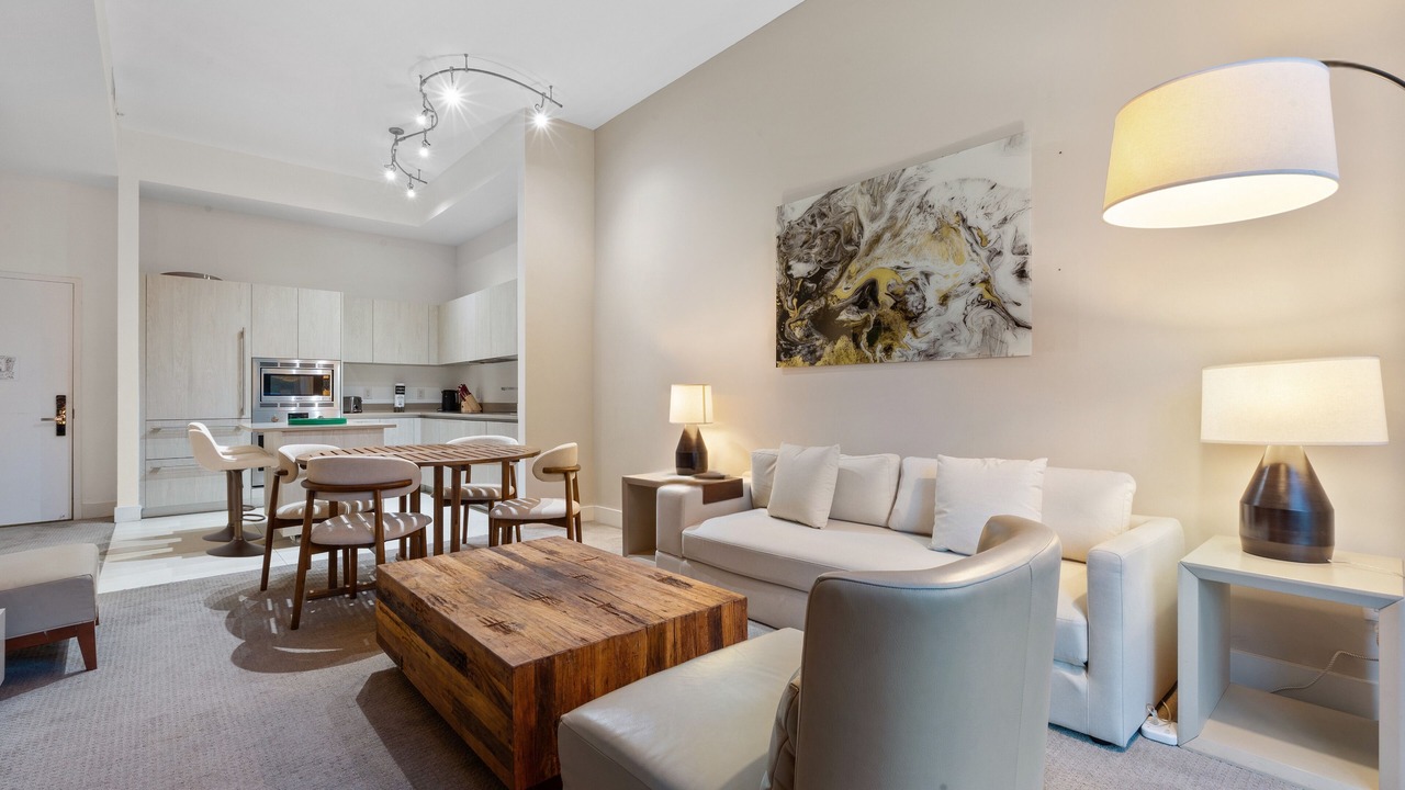 Photo of Livingroom in Hollywood South Central Beach