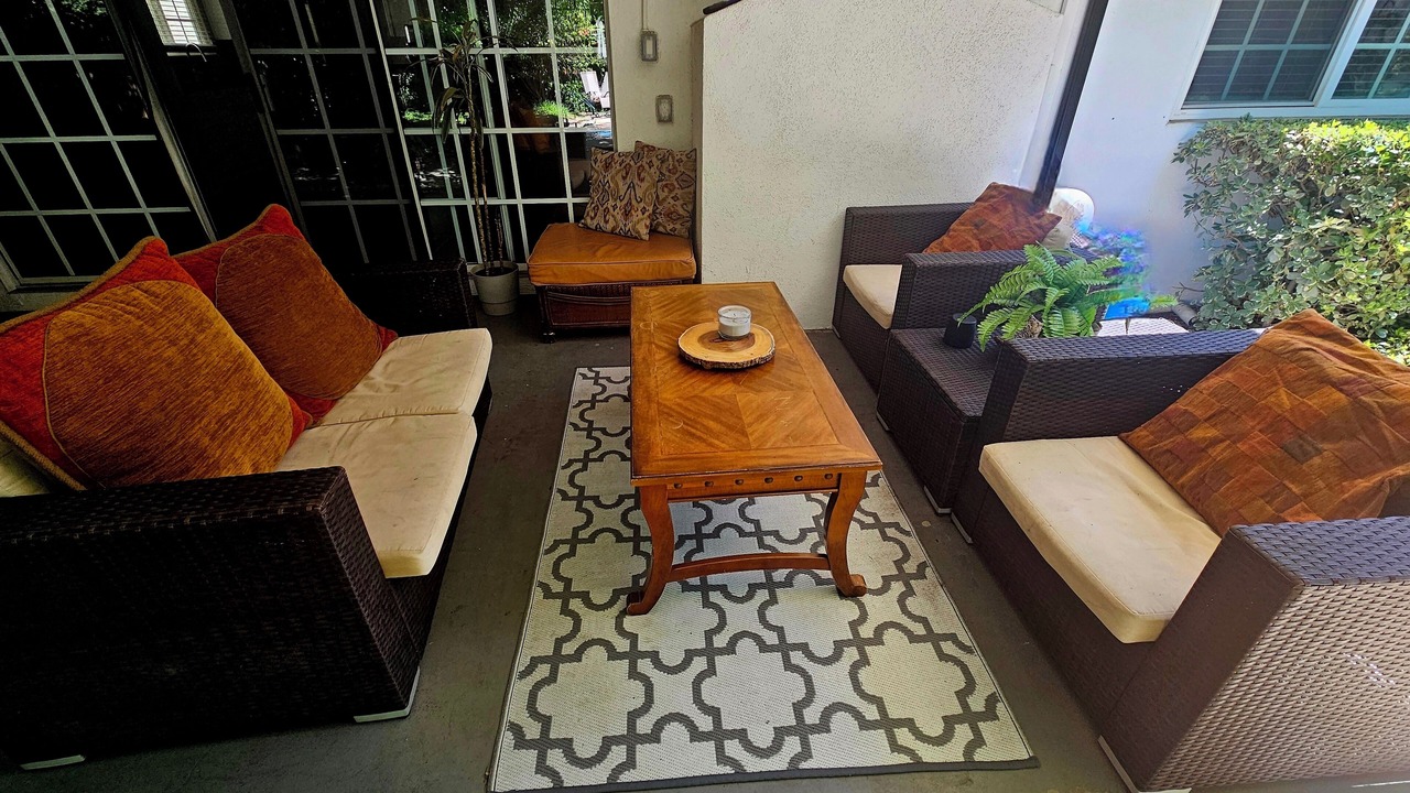 Photo of Patio Balcony in Woodland Hills