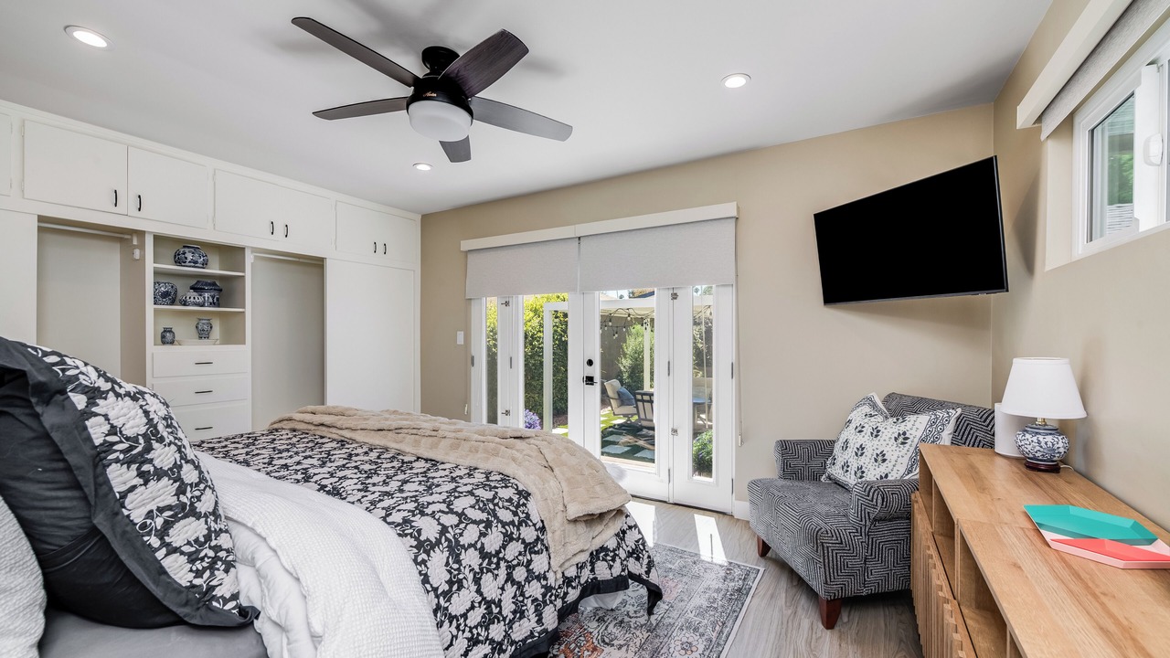 Photo of Bedroom in Studio City