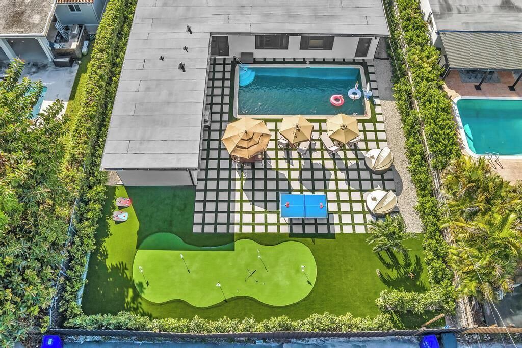 Photo of Outdoor in Hollywood Hills