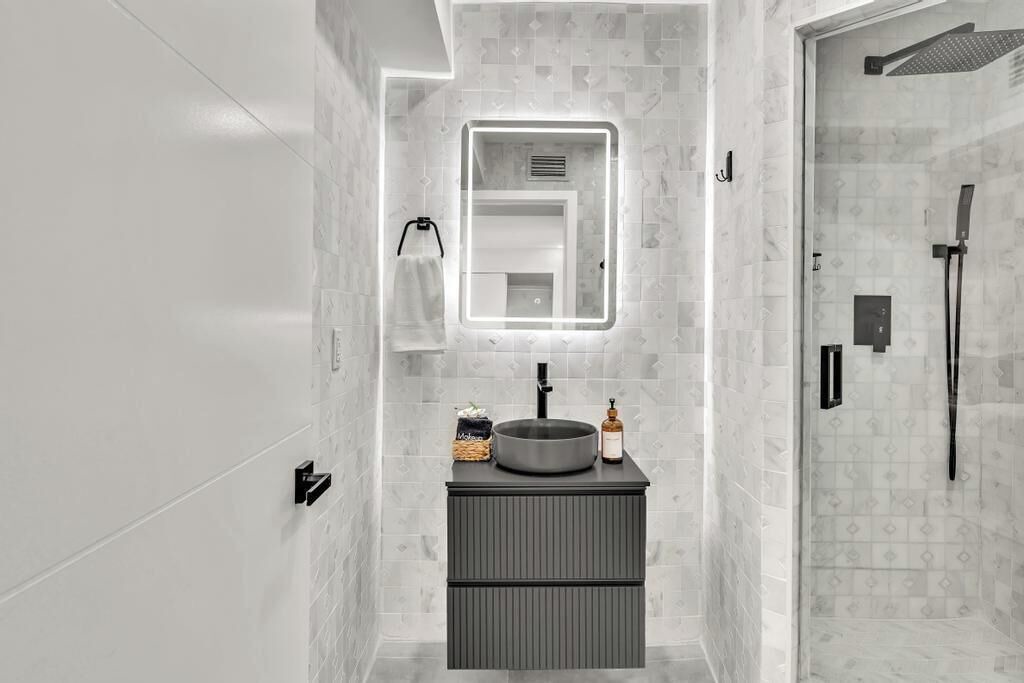 Photo of Bathroom in Hollywood Hills
