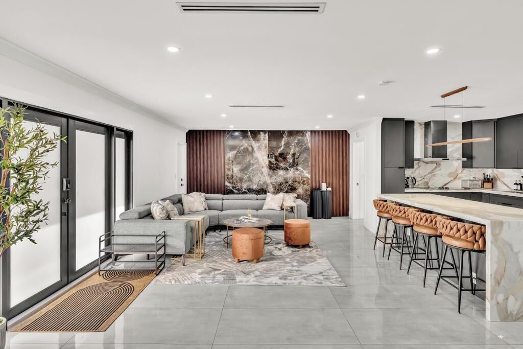 Photo of Livingroom in Hollywood Hills