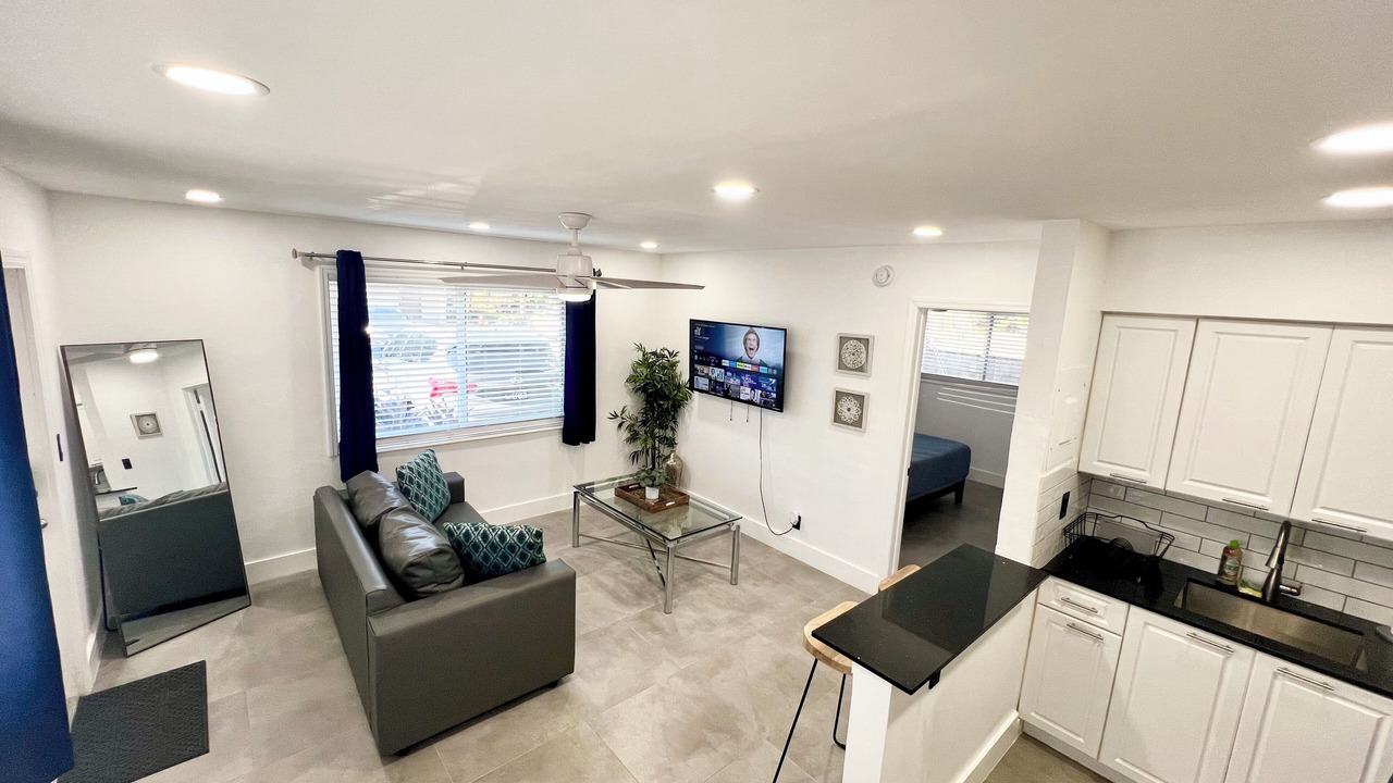 Photo of Livingroom in Lake Ridge