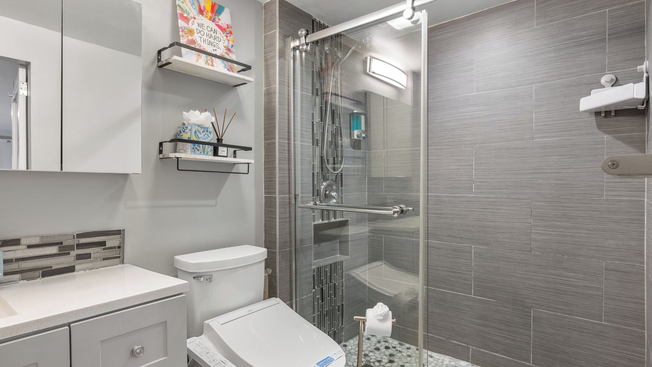 Photo of Bathroom in Middle River Terrace