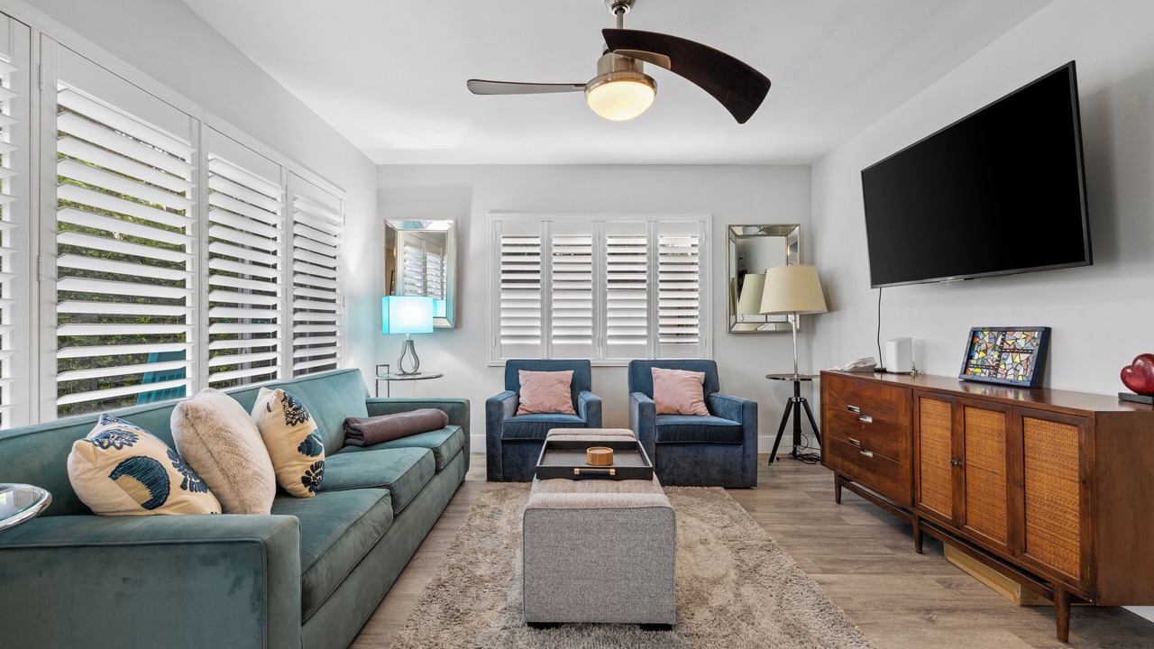 Photo of Livingroom in Middle River Terrace