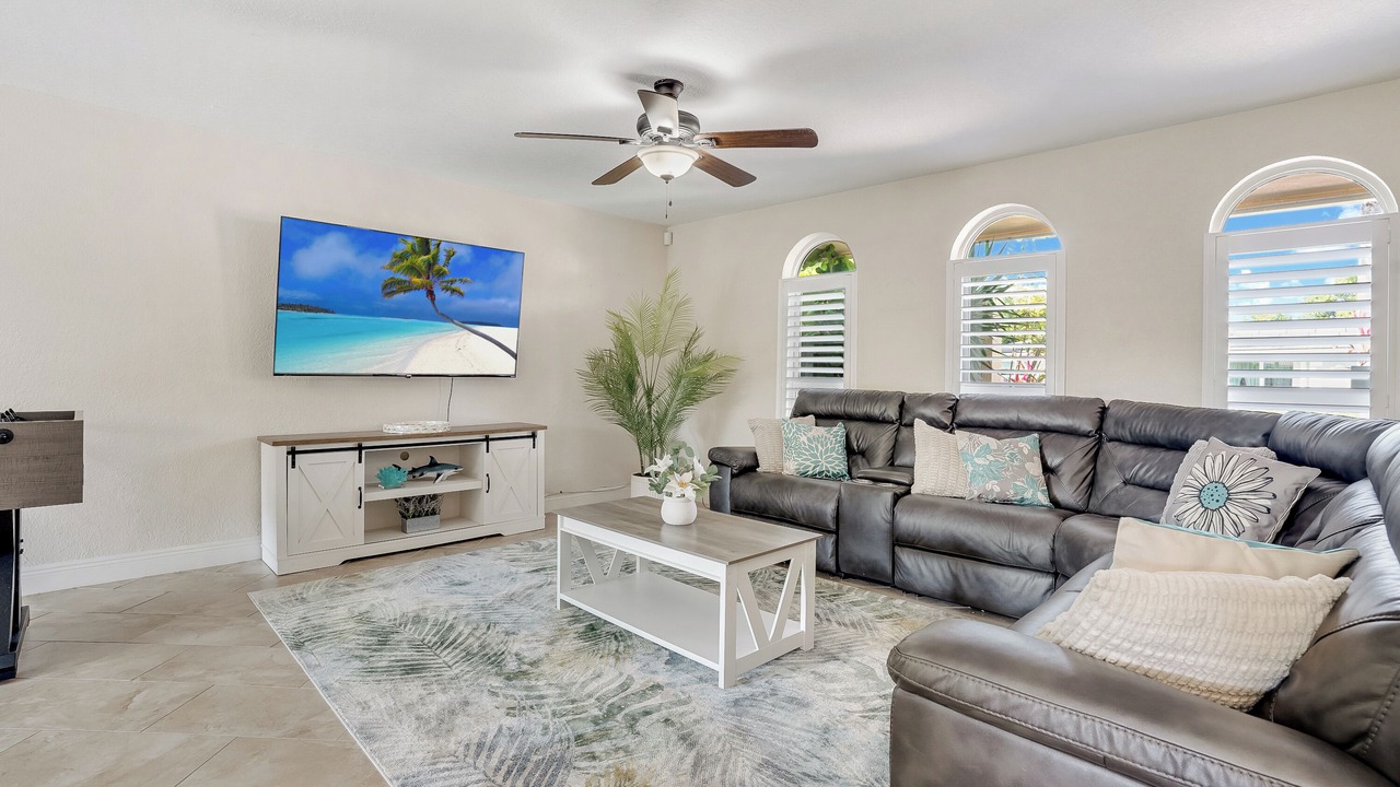 Photo of Livingroom in Broken Woods Estates