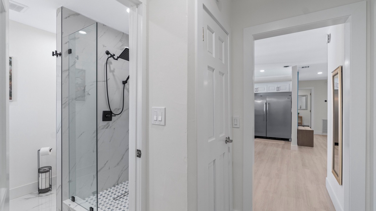 Photo of Bathroom in Garden Isles
