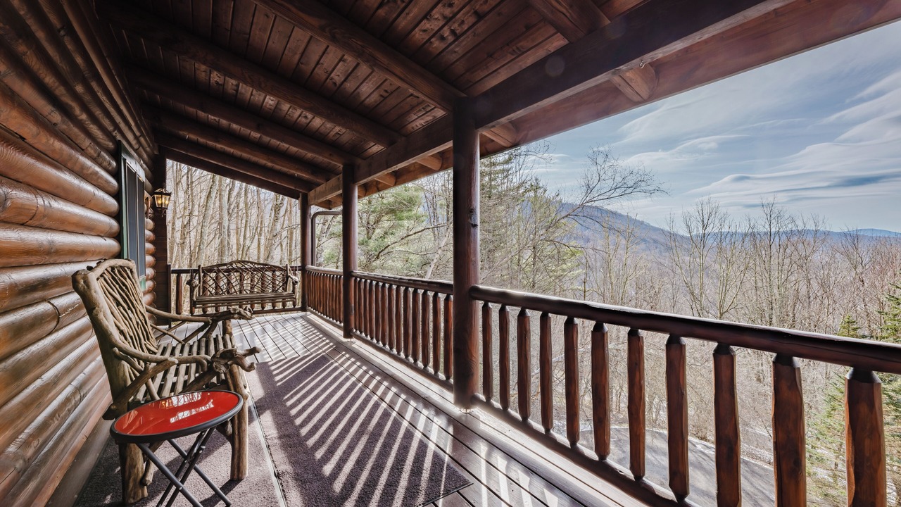 Photo of Patio Balcony in South Mountain