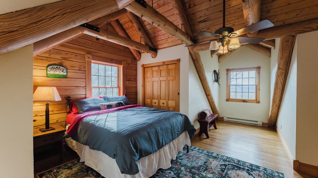 Photo of Bedroom in South Mountain