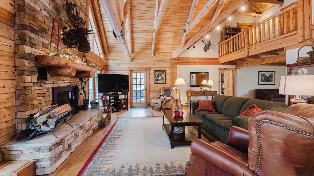 Photo of Livingroom in South Mountain