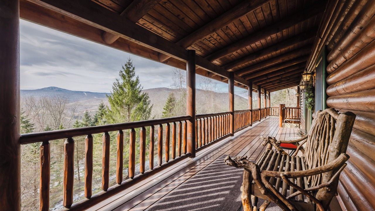 Photo of Patio Balcony in South Mountain