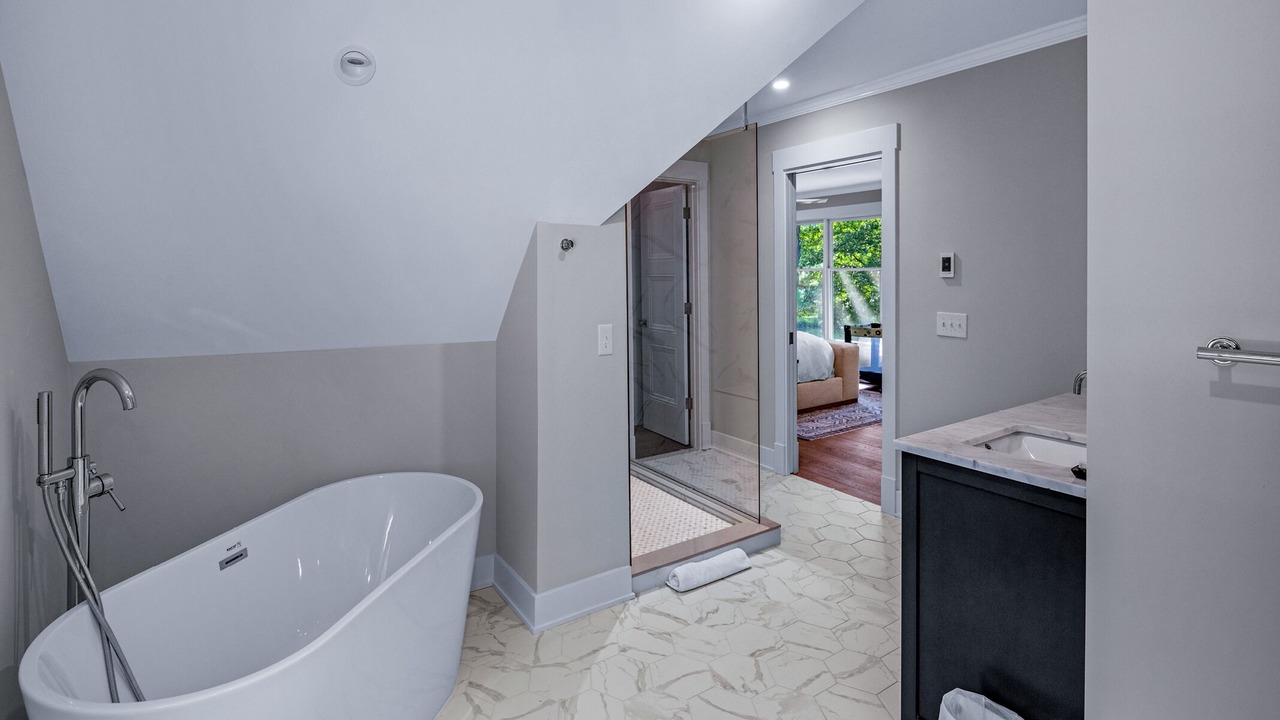 Photo of Bathroom in Unionville