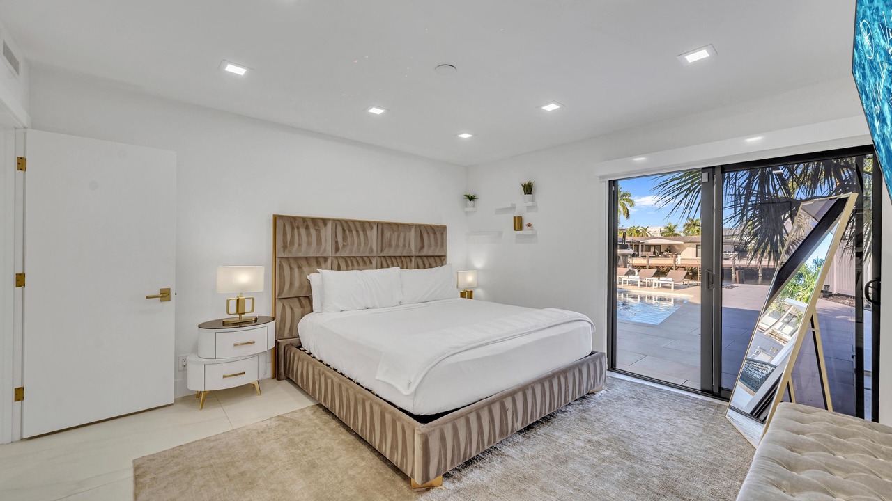 Photo of Bedroom in Coral Ridge