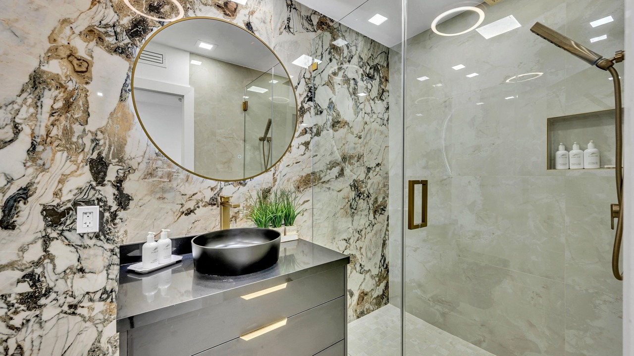 Photo of Bathroom in Coral Ridge