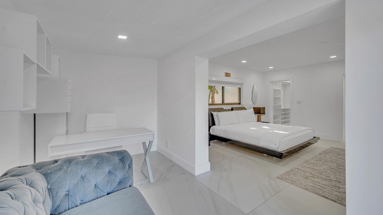 Photo of Bedroom in Coral Ridge