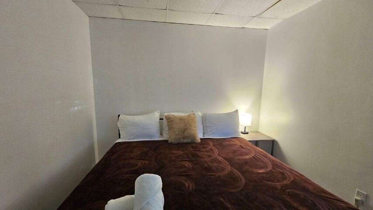Photo of Bedroom in Downtown Hollywood