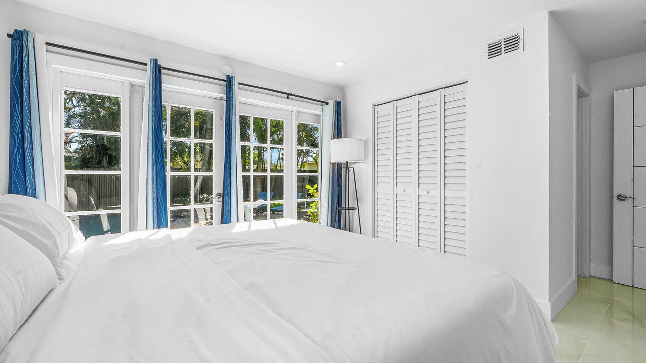 Photo of Bedroom in Riverland Village